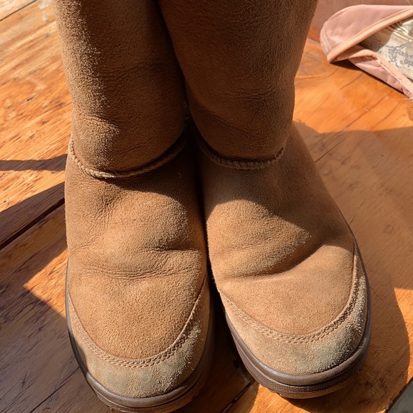 UGG suede sherpa lined ankle booties - Picture 4 of 6